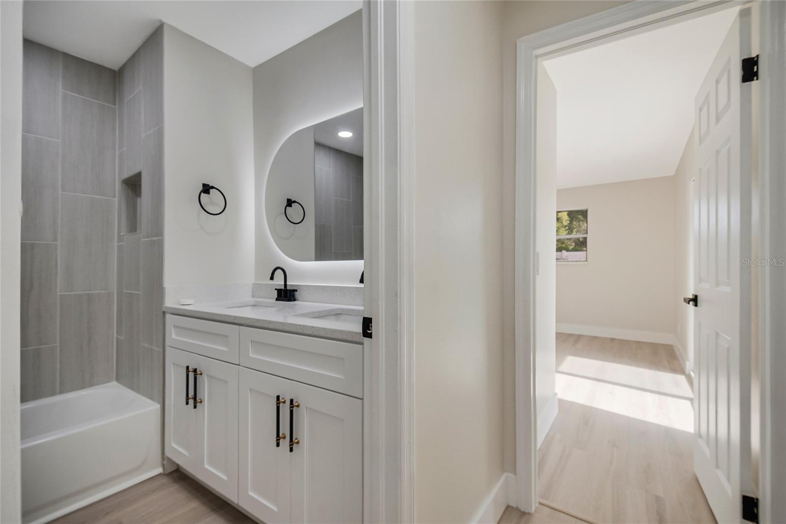 8624 Baylor Cir Property Photo 34