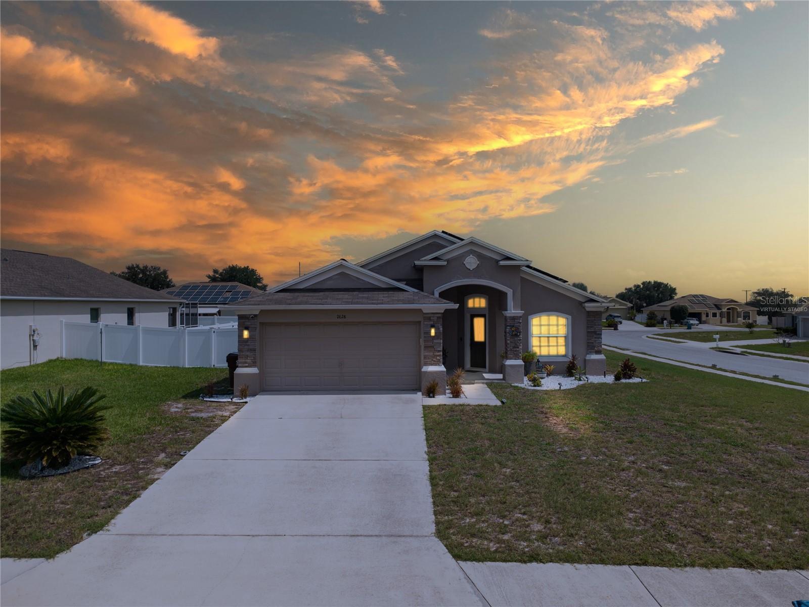 2628 Sunset Cir Property Photo 2