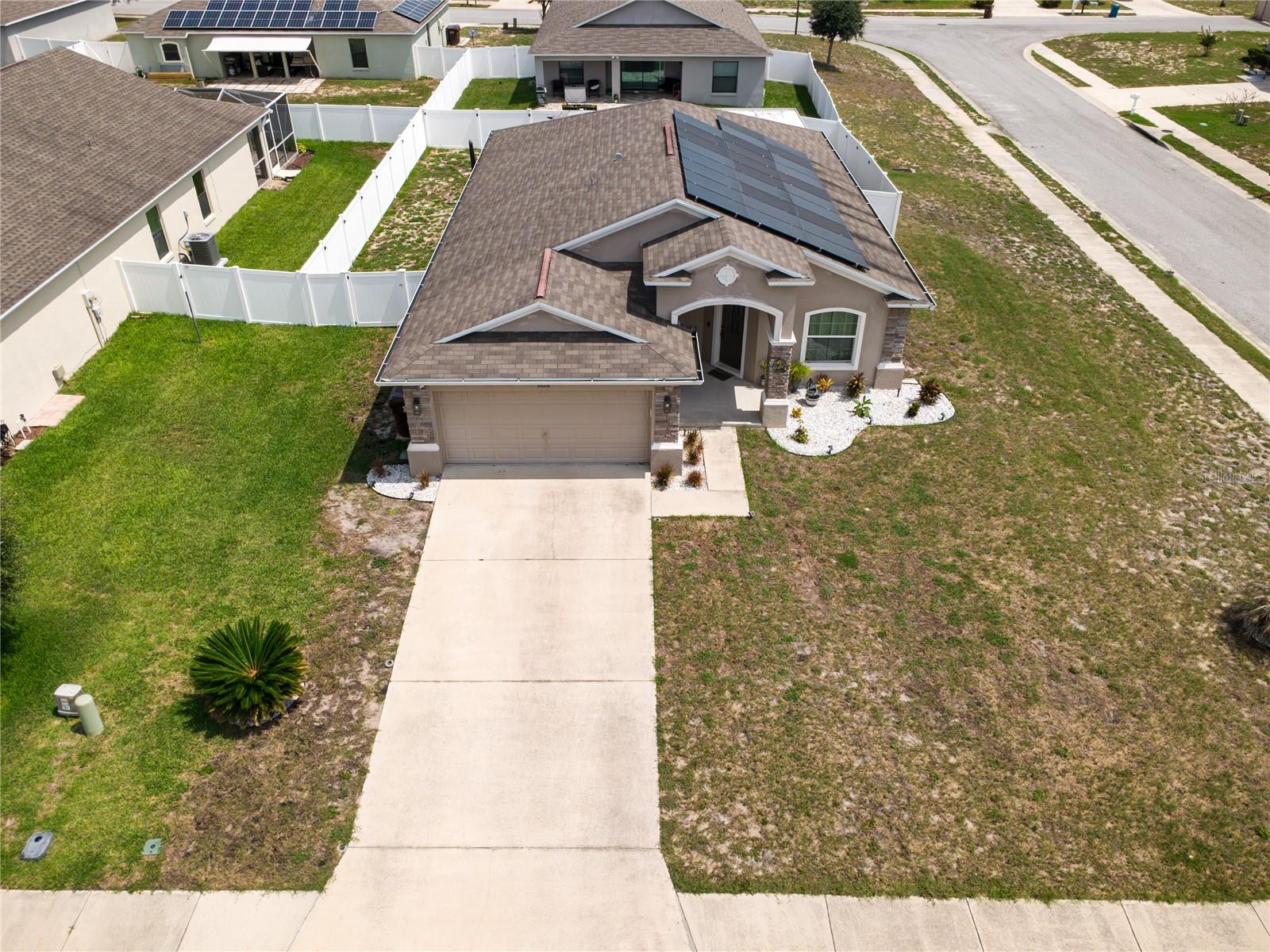 2628 Sunset Cir Property Photo 3