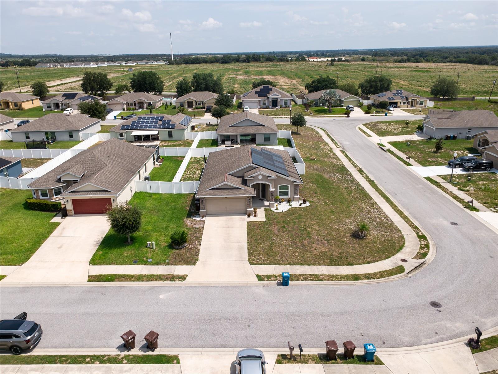 2628 Sunset Cir Property Photo 4