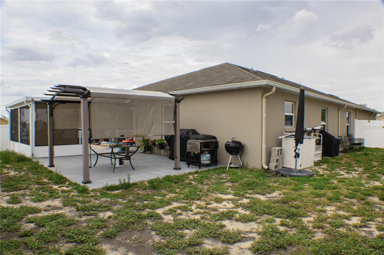 2628 Sunset Cir Property Photo 28