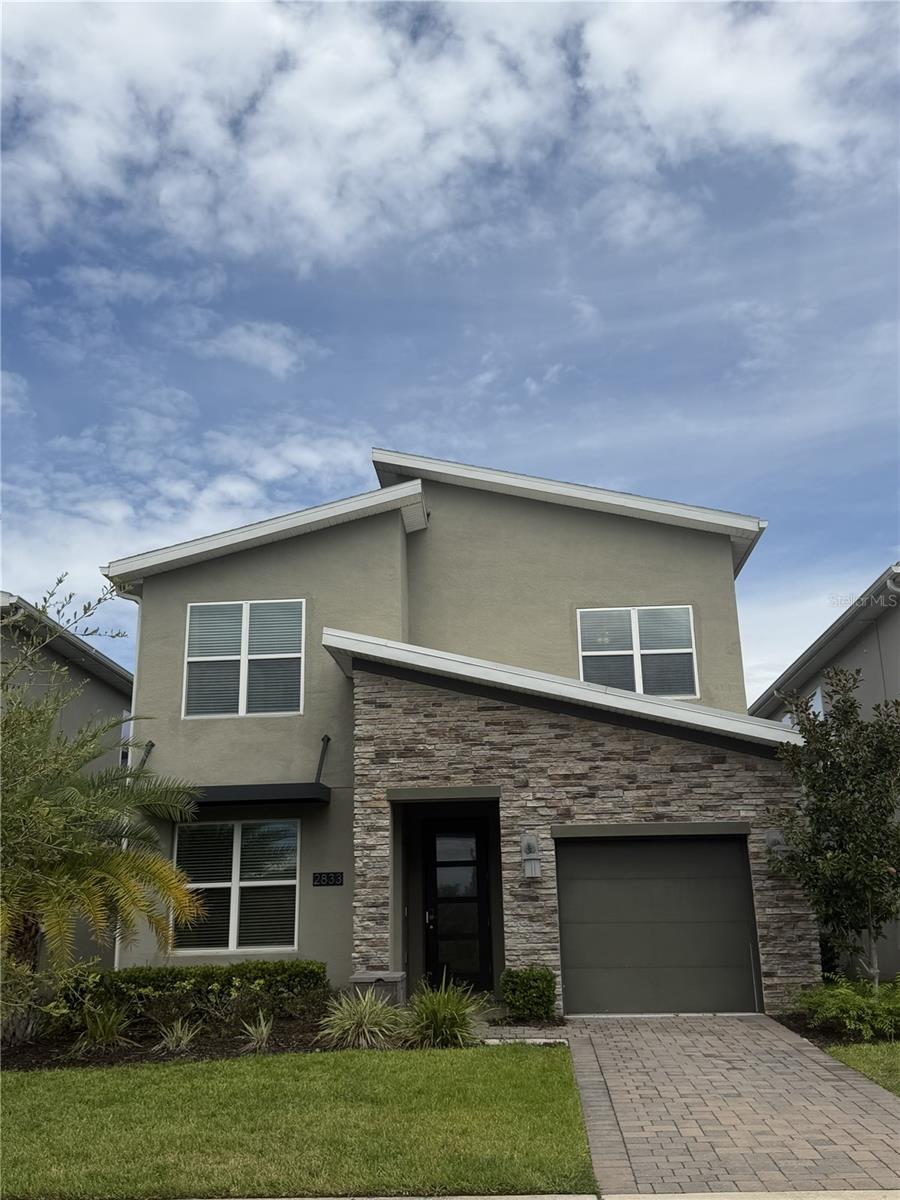 2833 BOOKMARK DR Property Photo 1