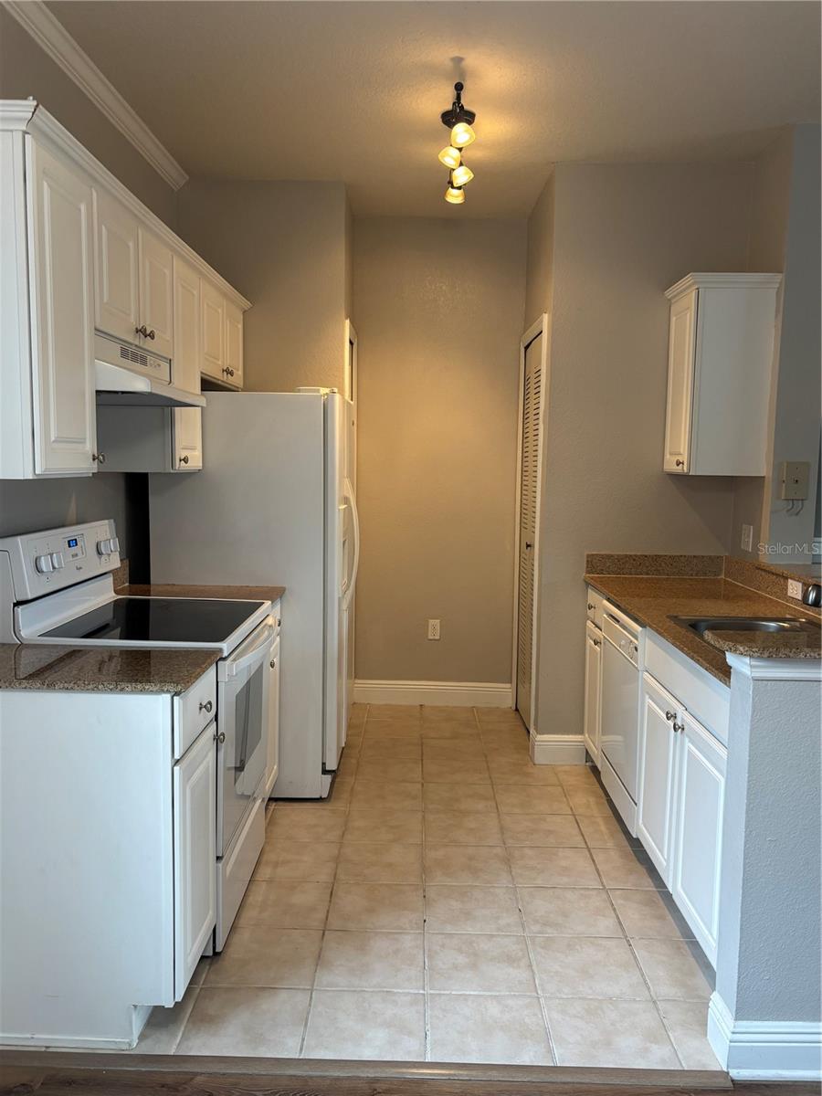 S5155119 Property Photo 3