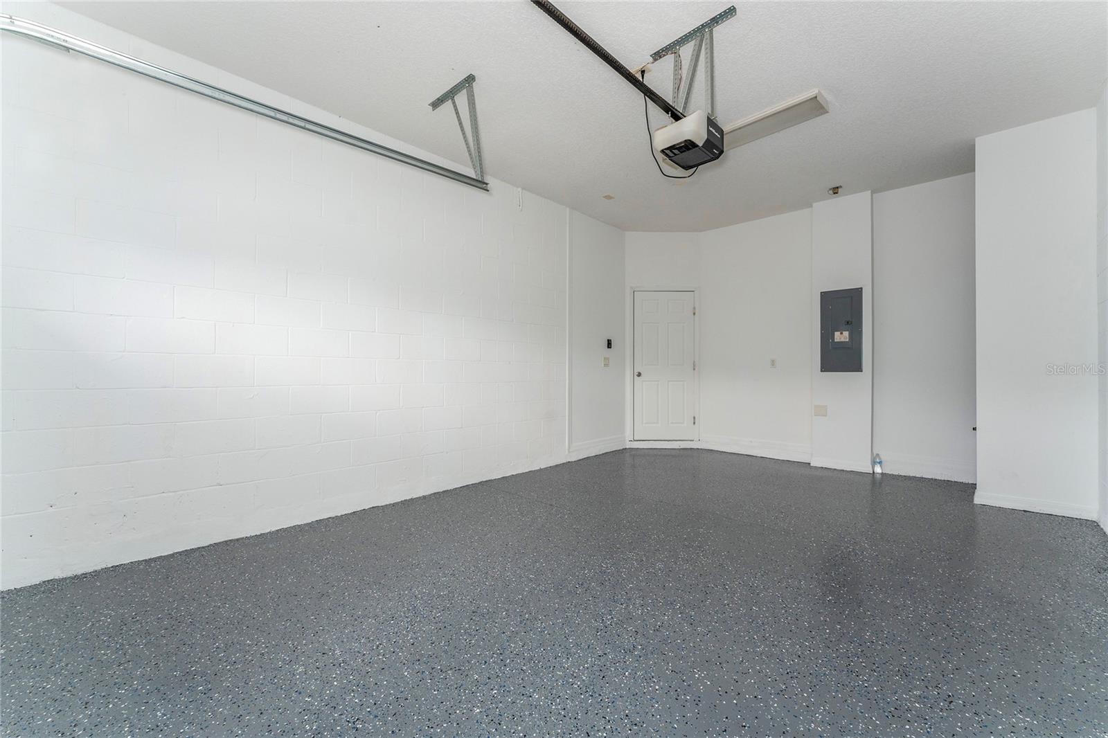 2342 Sedge Grass Way Property Photo 6