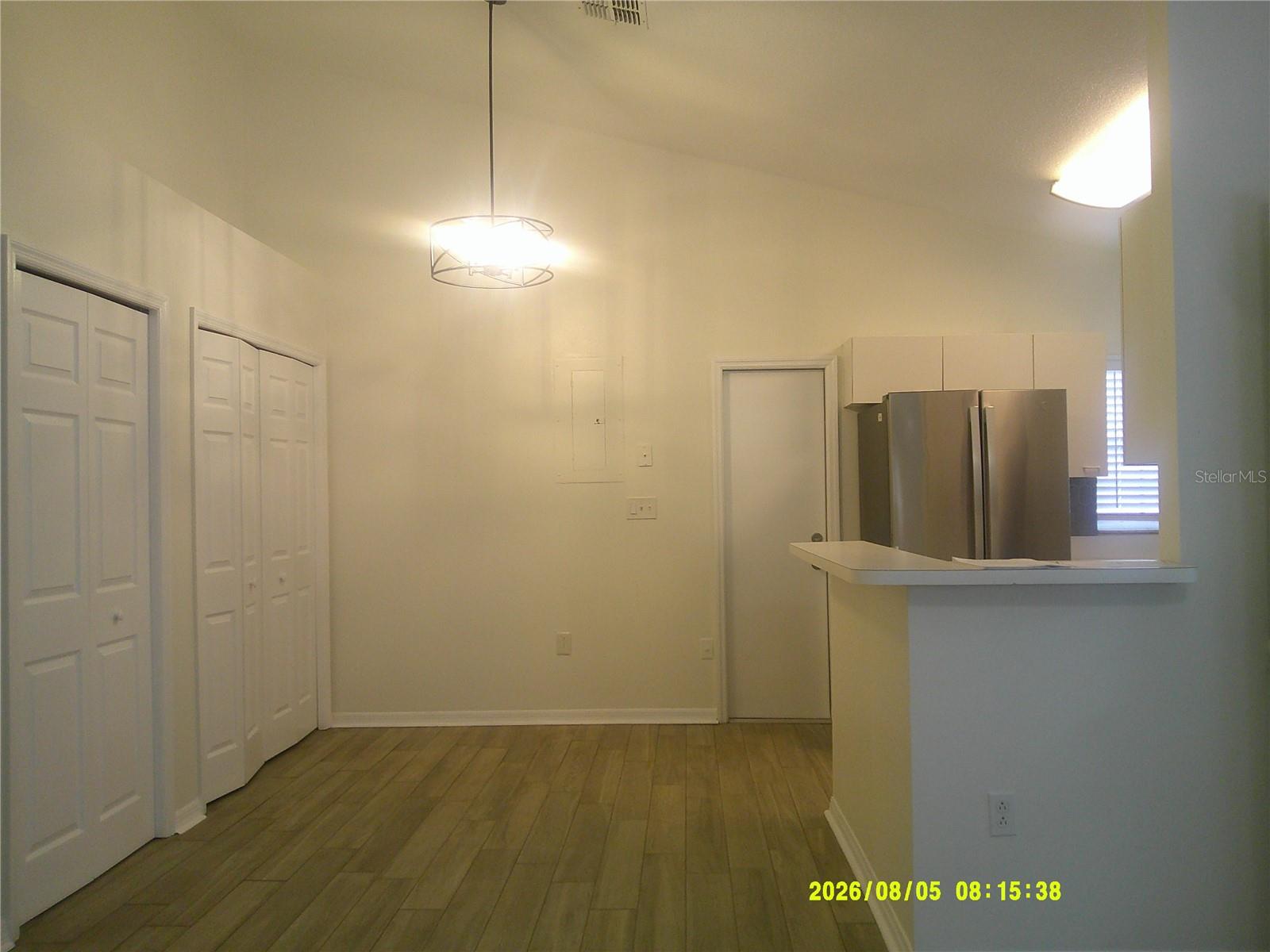 437 Columbia Ave Property Photo 7