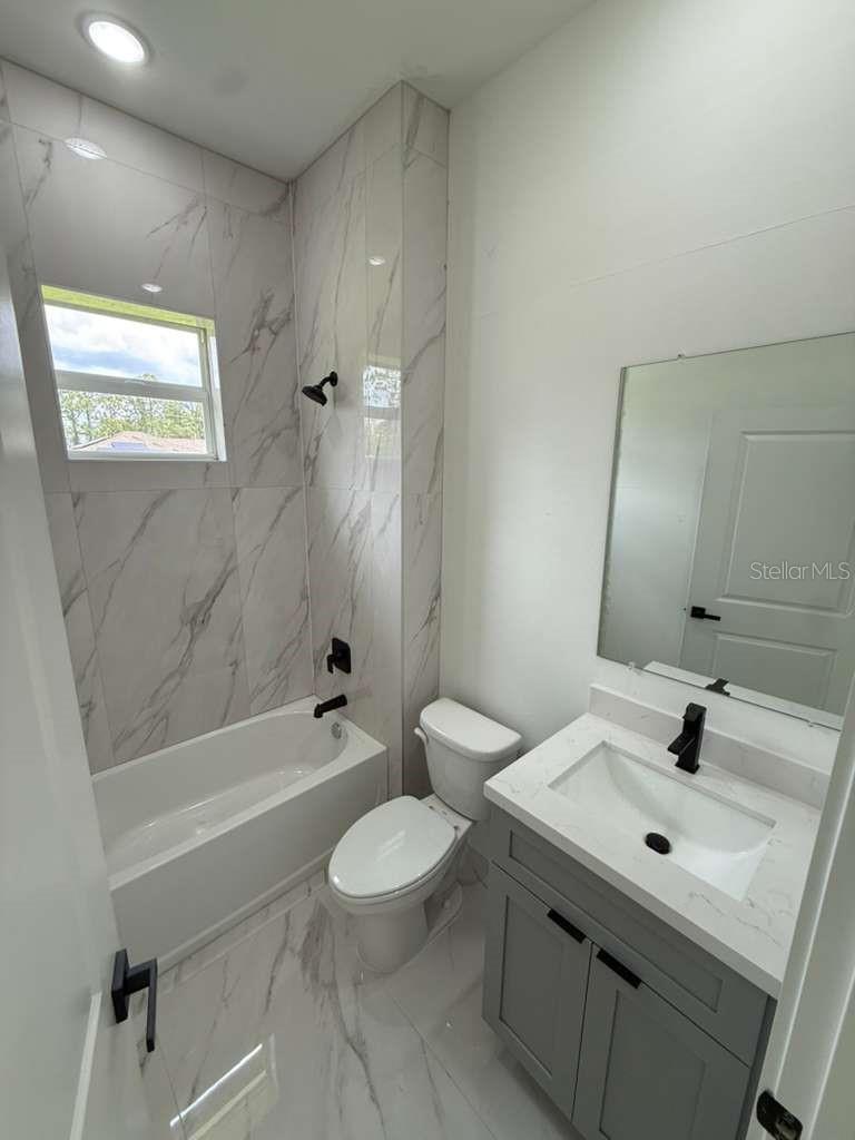723 Epps Brown St E Property Photo 13