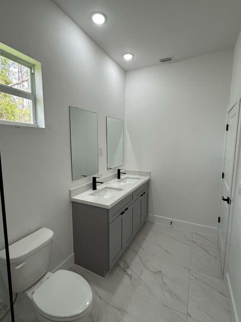 723 Epps Brown St E Property Photo 26
