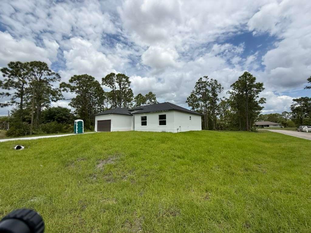723 Epps Brown St E Property Photo 39