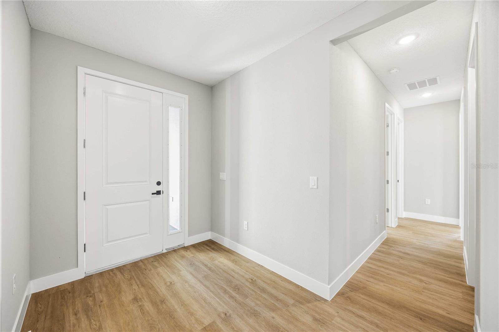 2145 River Hawk Loop Property Photo 7