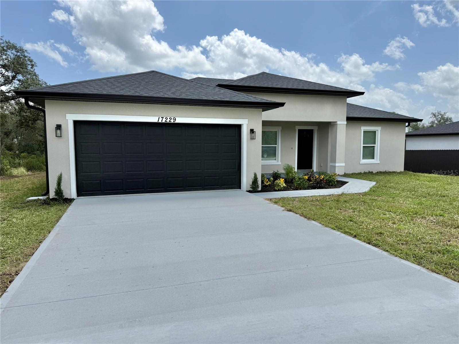 17229 SW 42ND TER Property Photo 1
