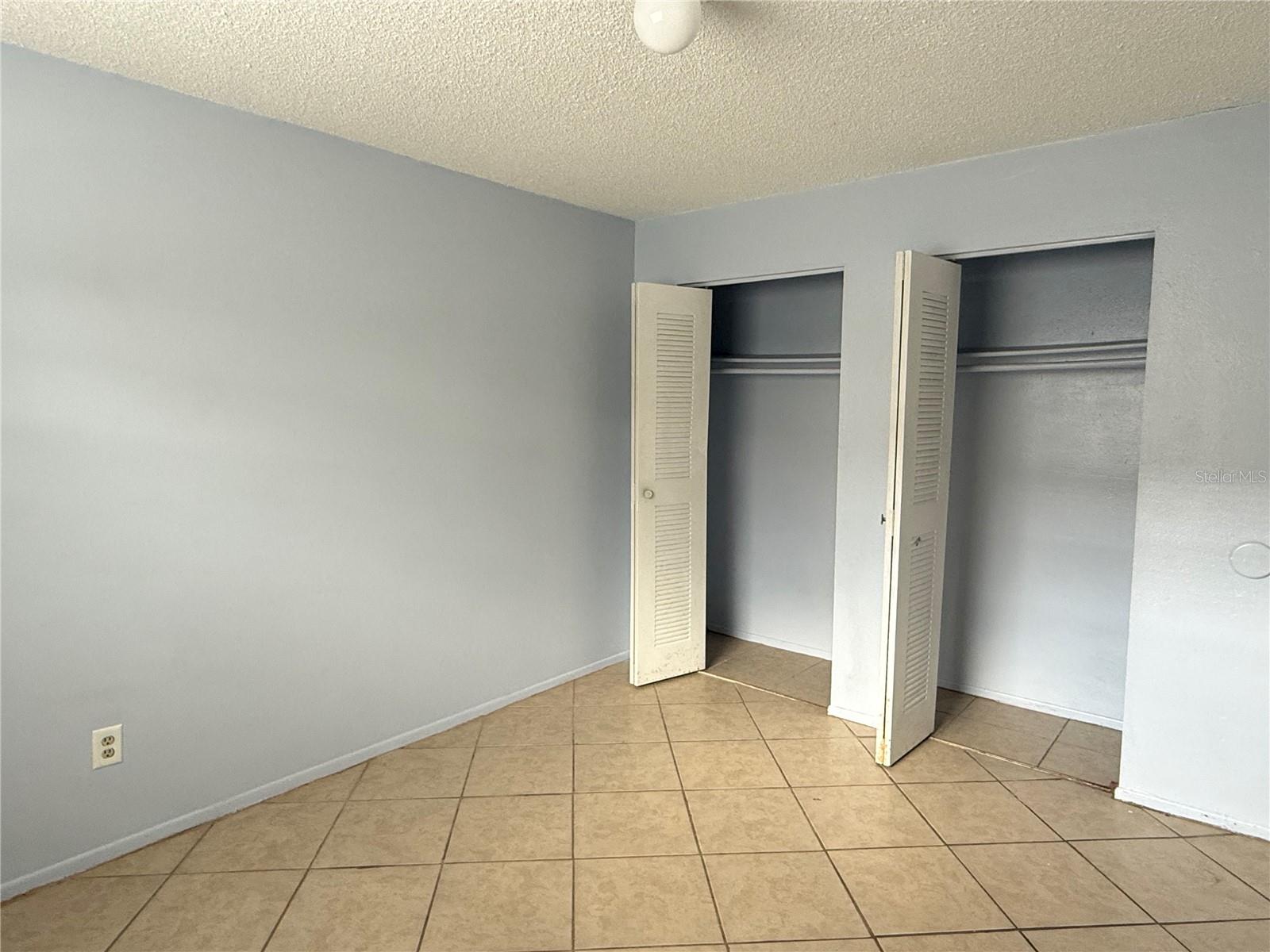 708 Michigan Ct #3 Property Photo 4