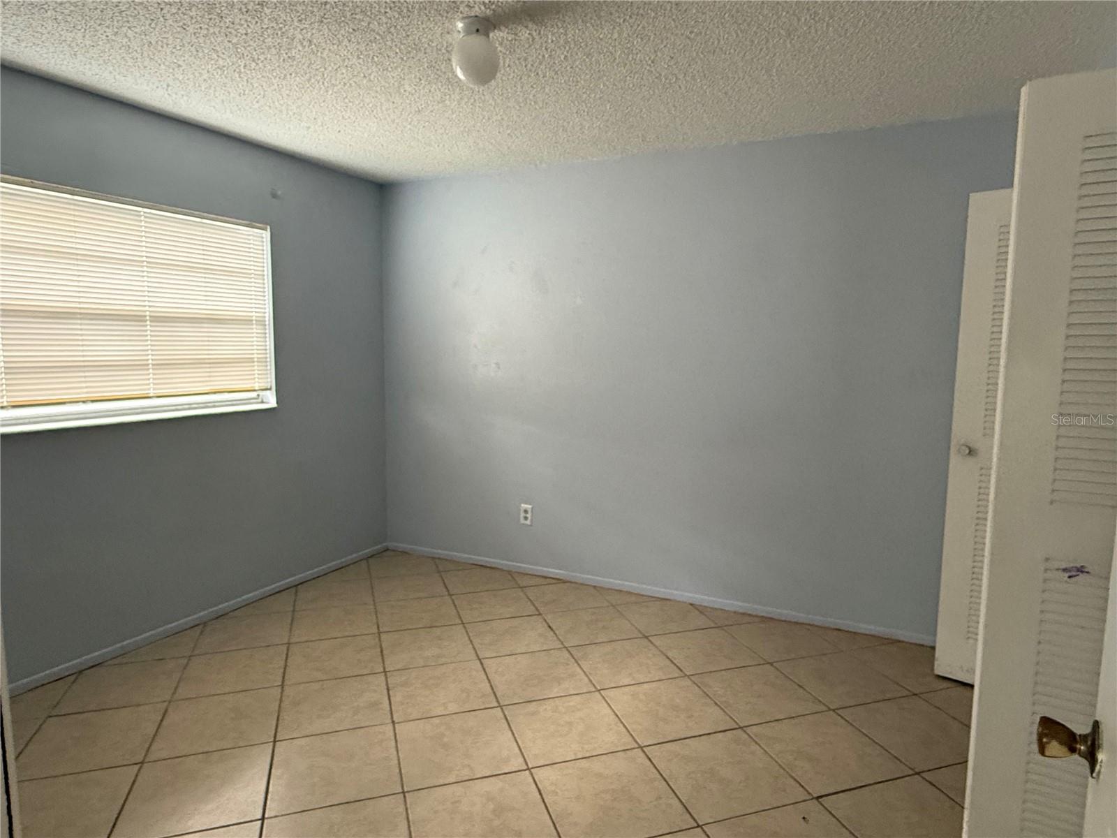 708 Michigan Ct #3 Property Photo 5