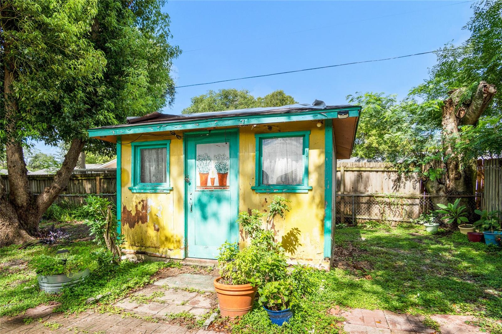 1840 N Powers Dr Property Photo 32