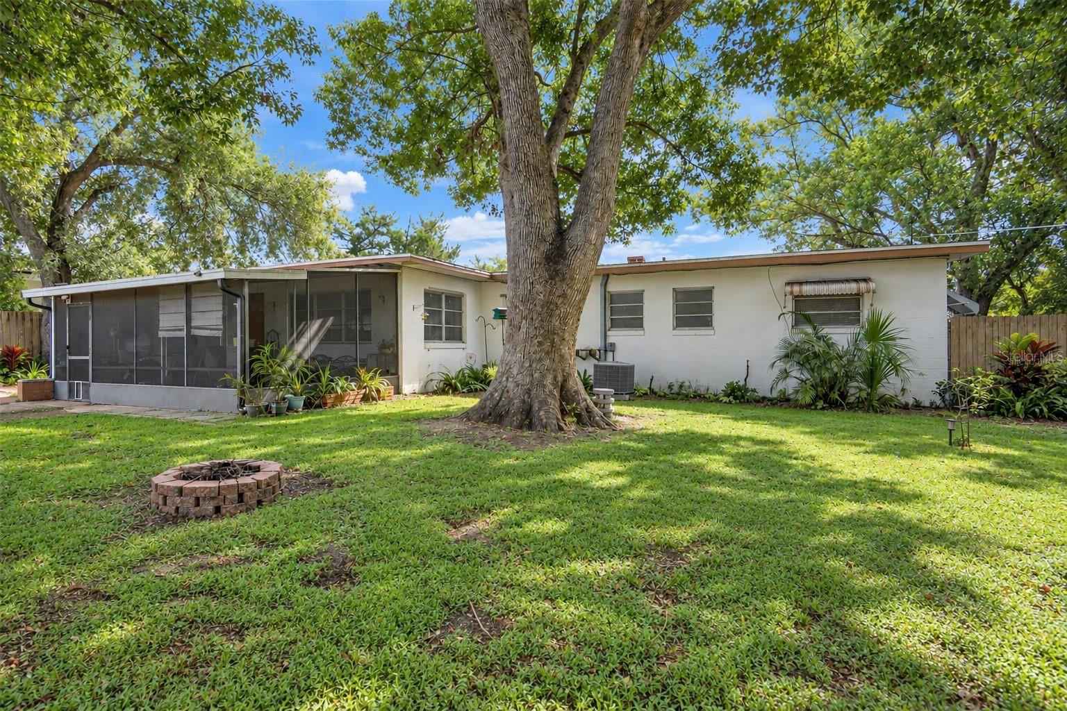 1840 N Powers Dr Property Photo 35