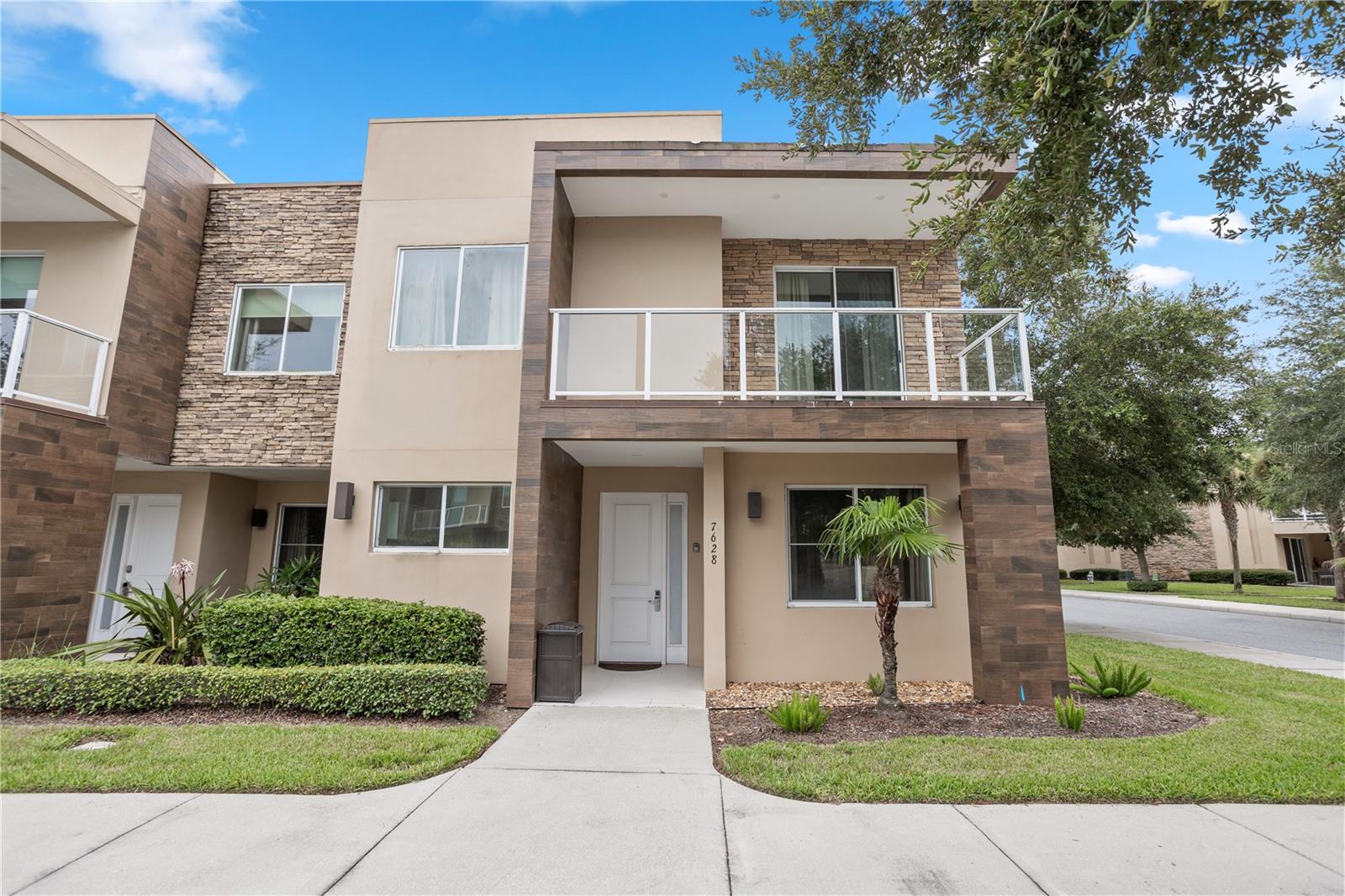 7628 Recife Dr Property Photo 1