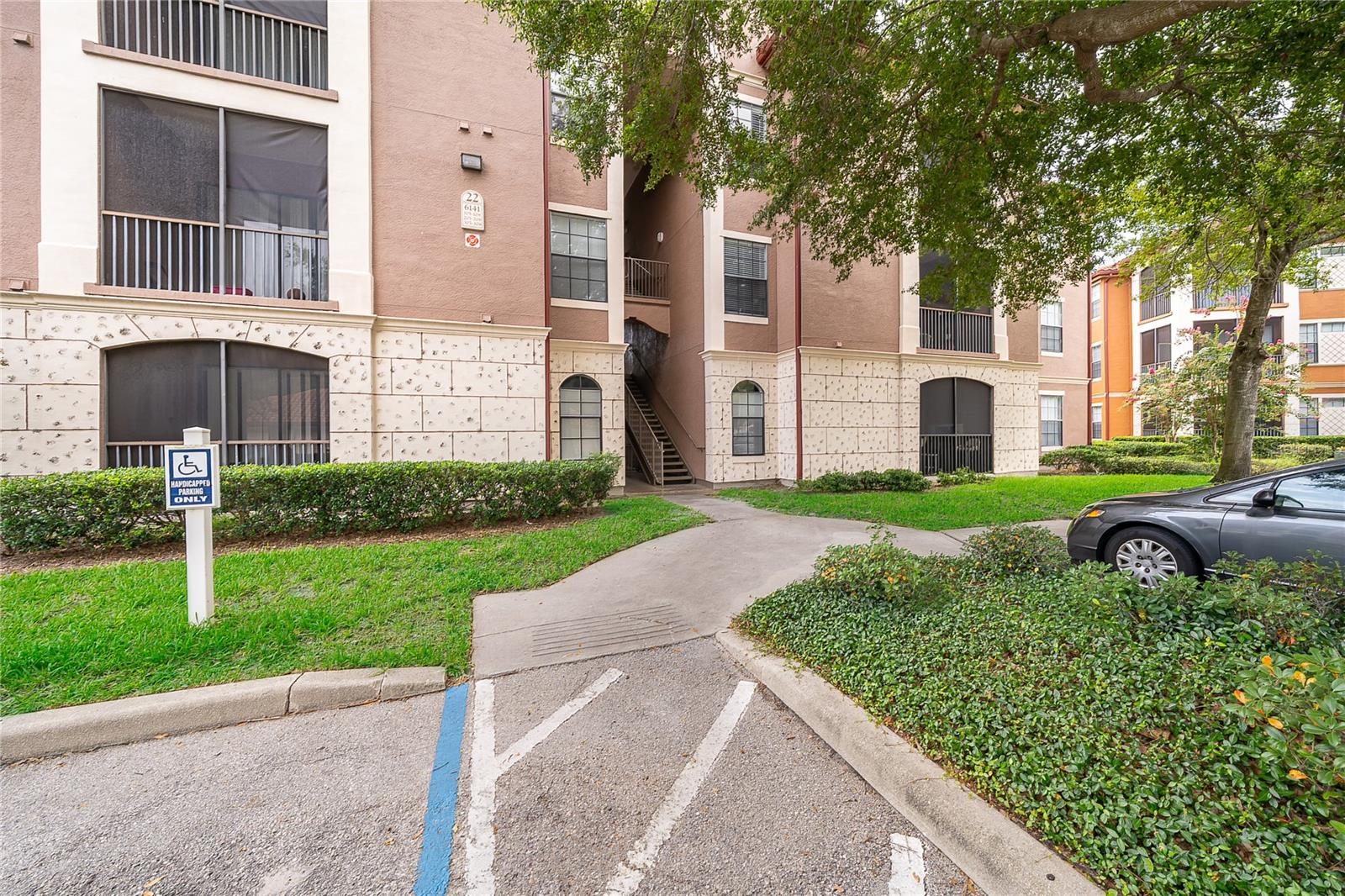 6141 Metrowest Blvd #201 Property Photo 1