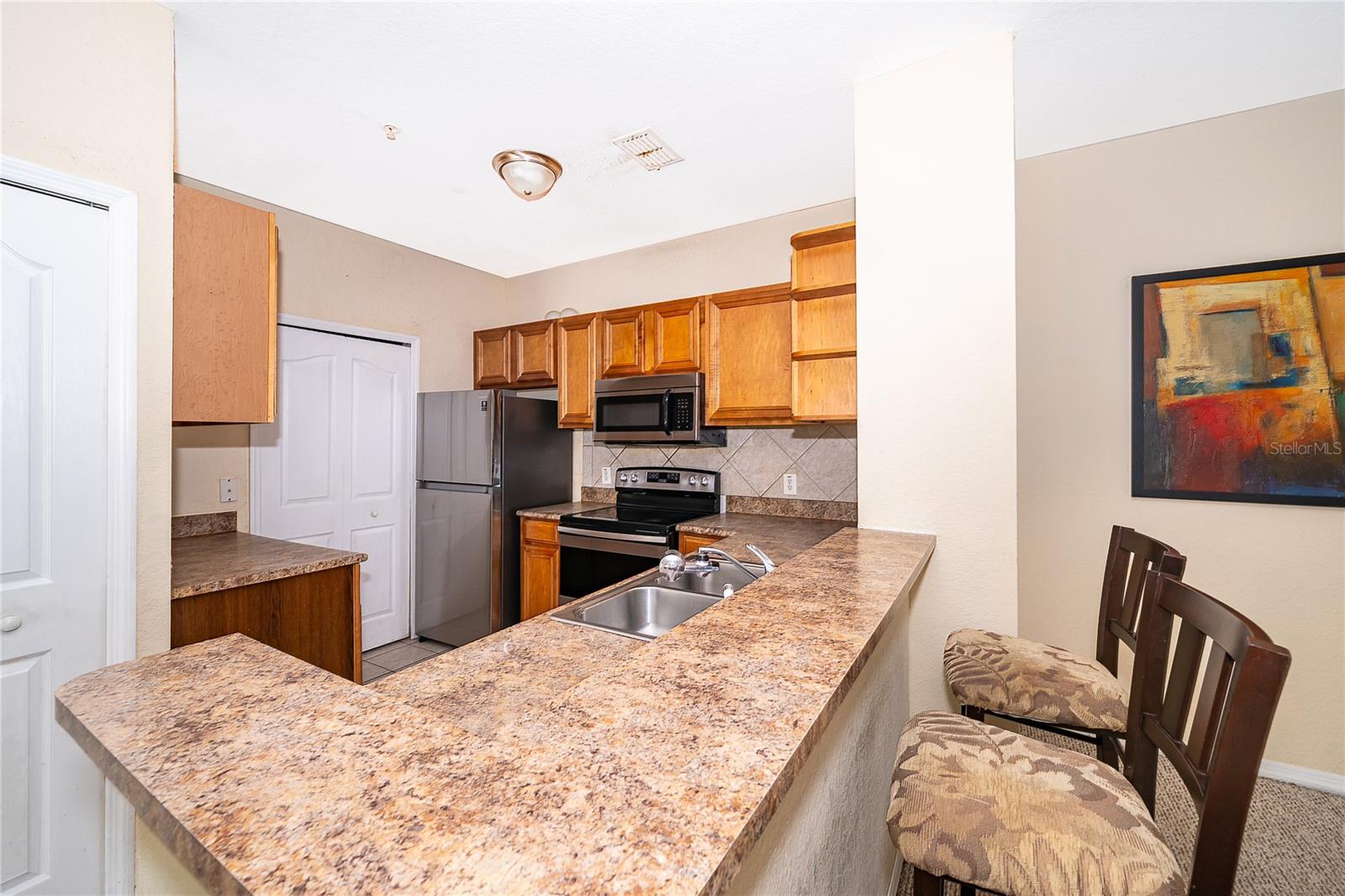 6141 Metrowest Blvd #201 Property Photo 4