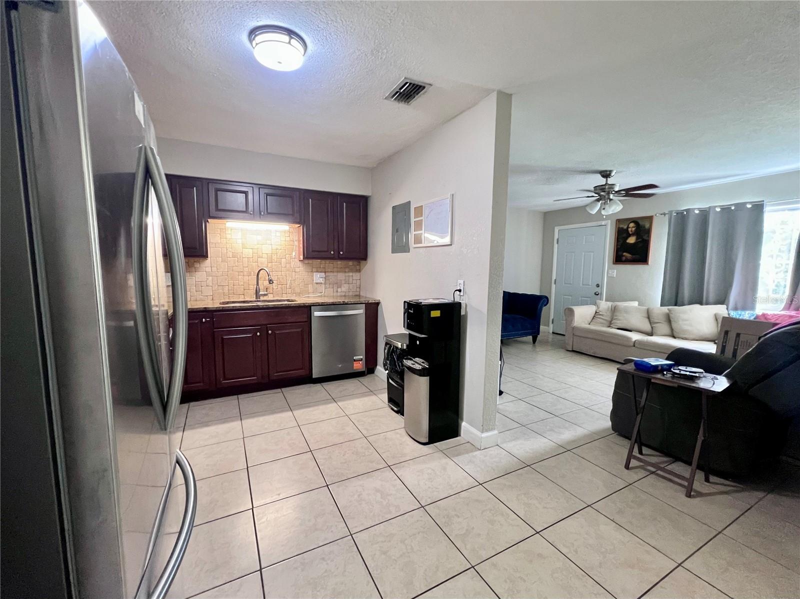 1517 Riley Ave Property Photo 8