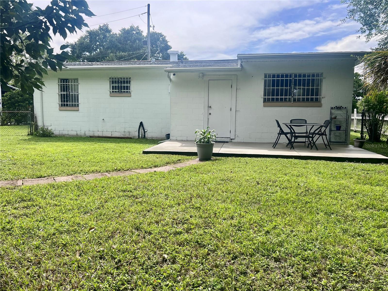 1517 Riley Ave Property Photo 35