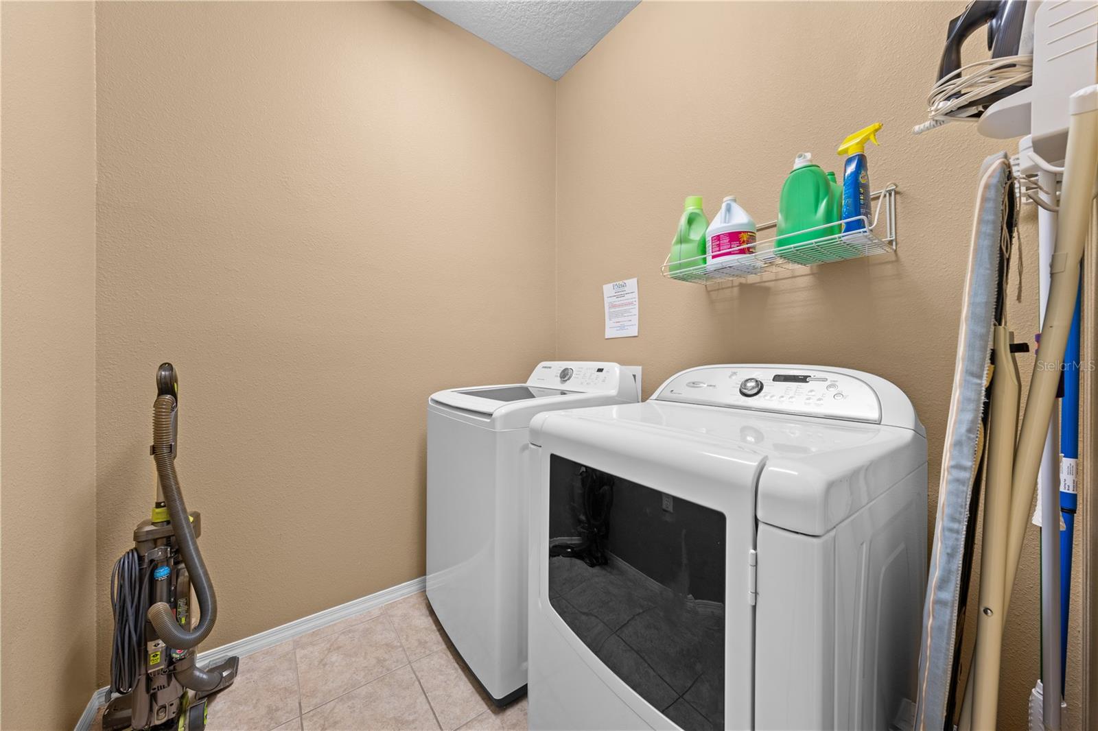 4704 Ruby Red Ln Property Photo 17