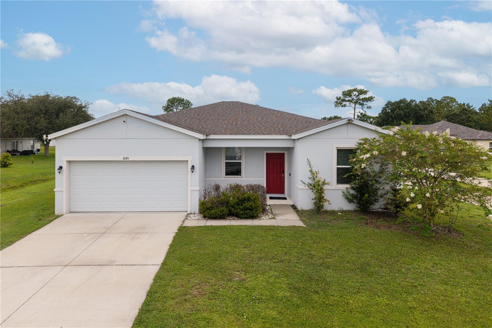 1045 Dudley Dr Property Photo