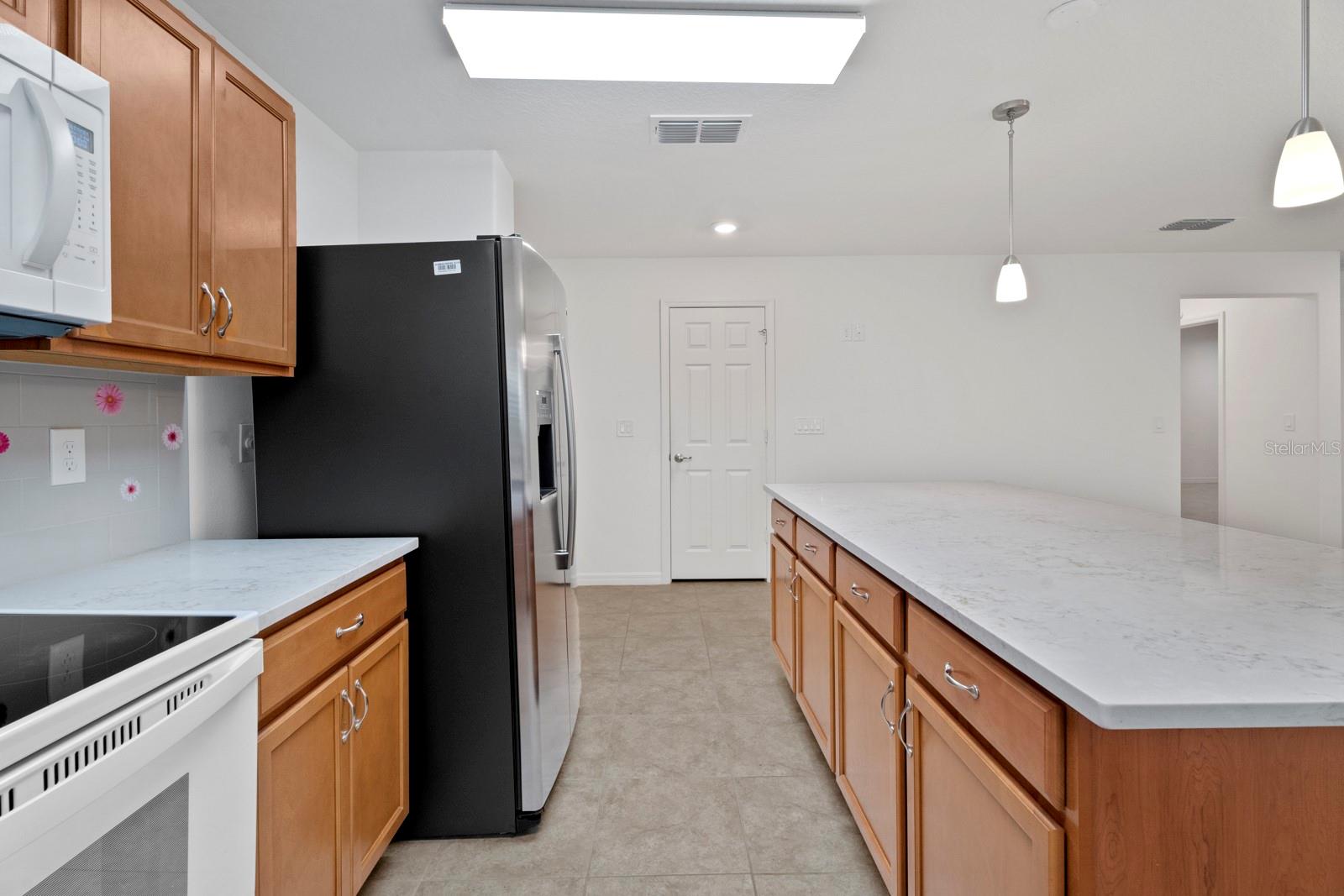 4521 Casablanca Ave Property Photo 10