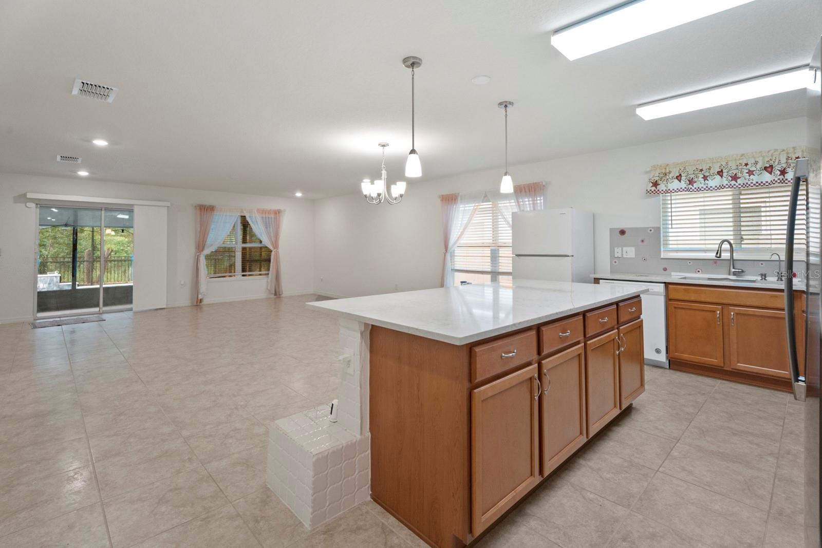 4521 Casablanca Ave Property Photo 11