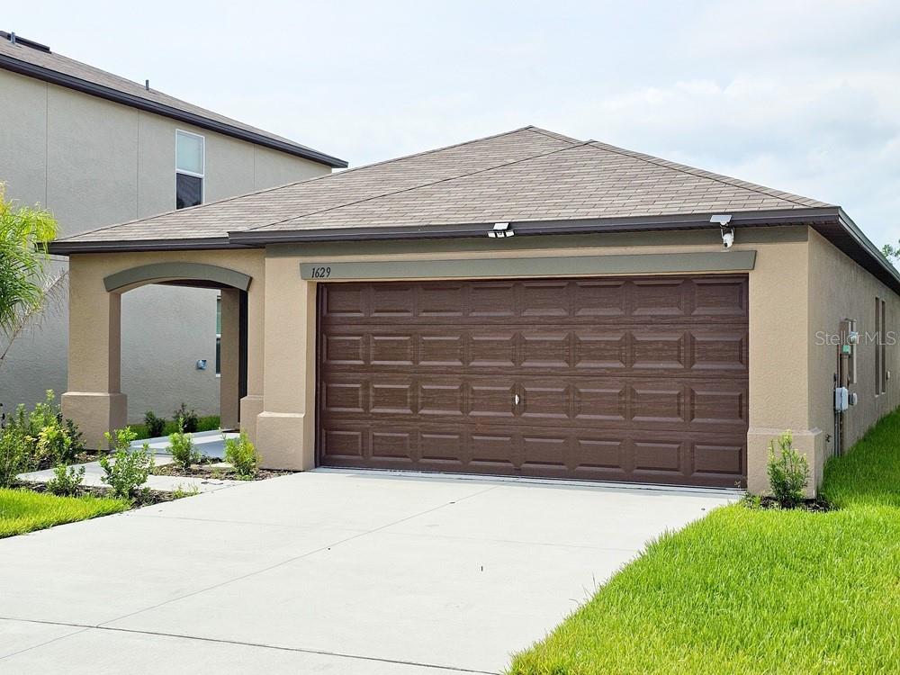 1629 YELLOW TRL Property Photo 1
