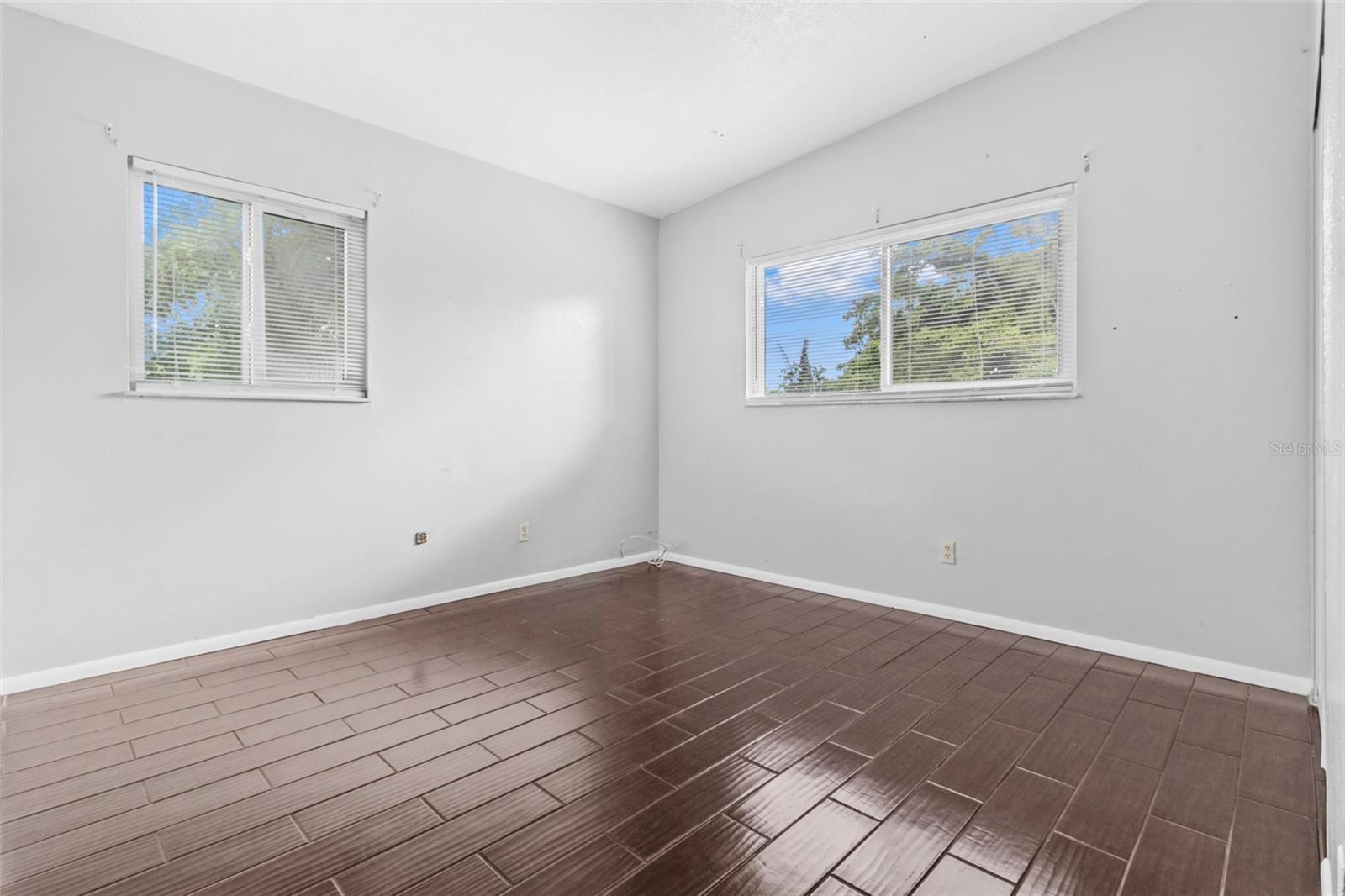 5711 21st St W Property Photo 12
