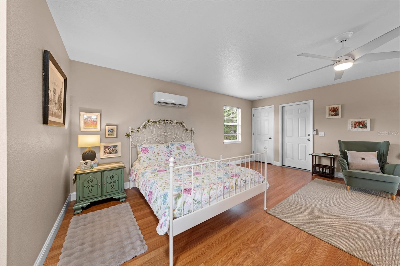 1803 Charles Court Property Photo 24