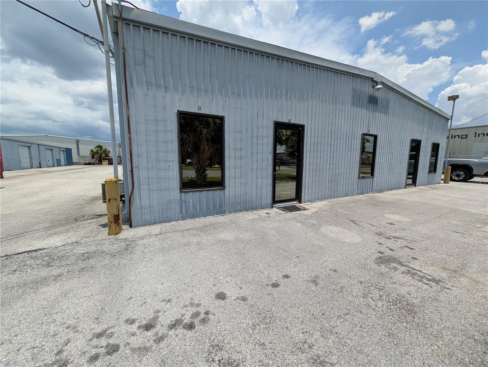 207 Gandy Rd Property Photo 1