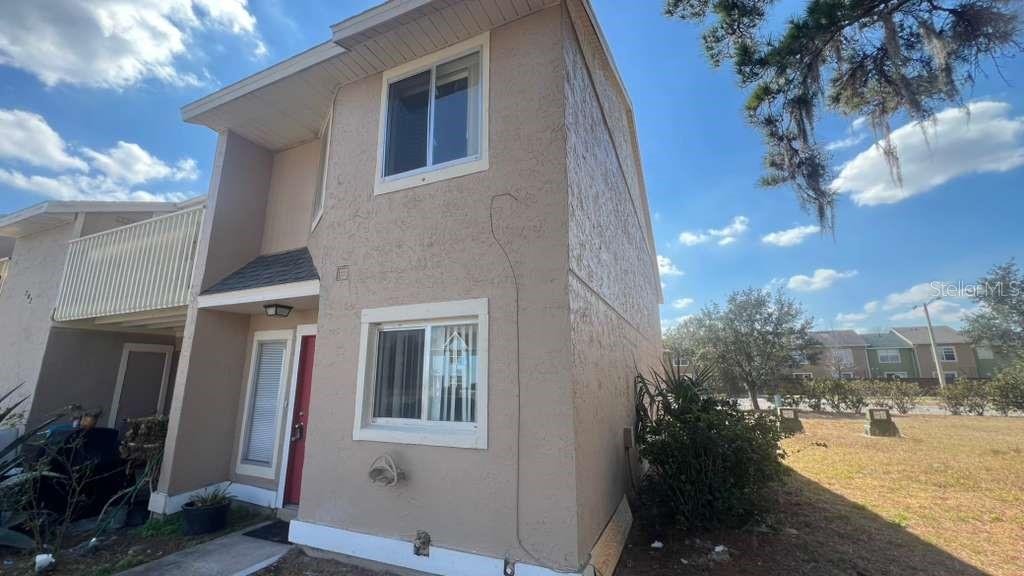 202 Watts Ln #d Property Photo 1