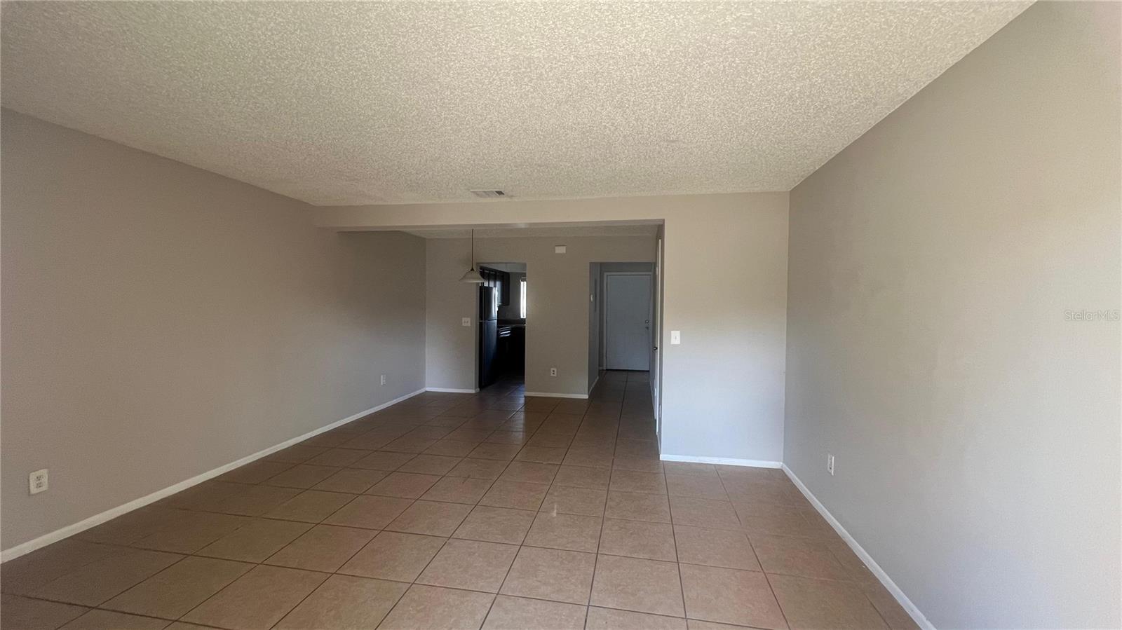 202 Watts Ln #d Property Photo 6