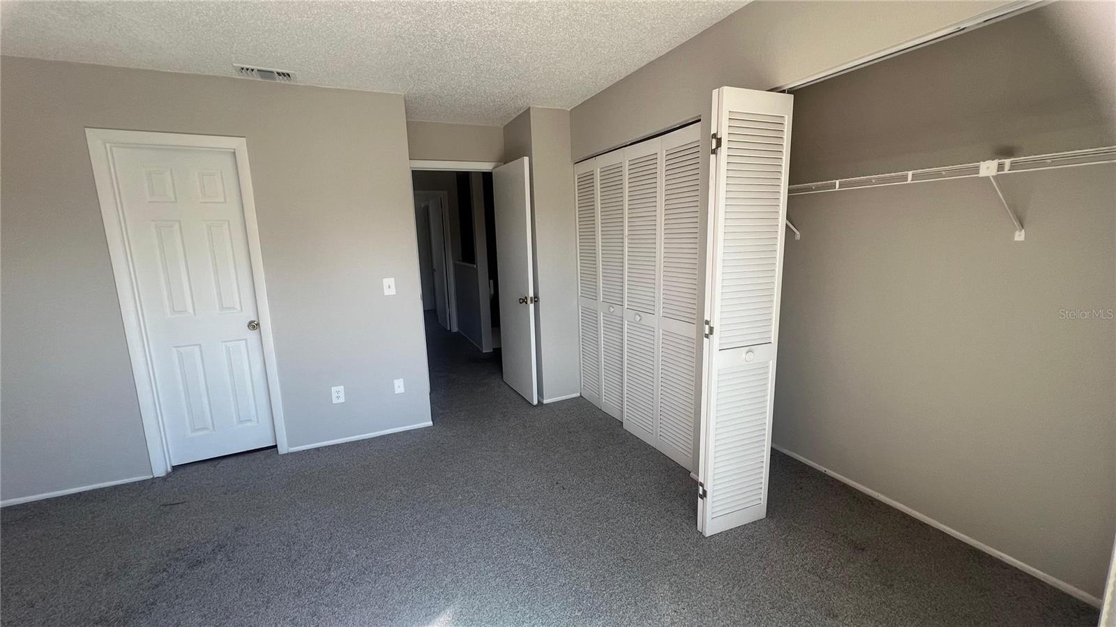 202 Watts Ln #d Property Photo 8