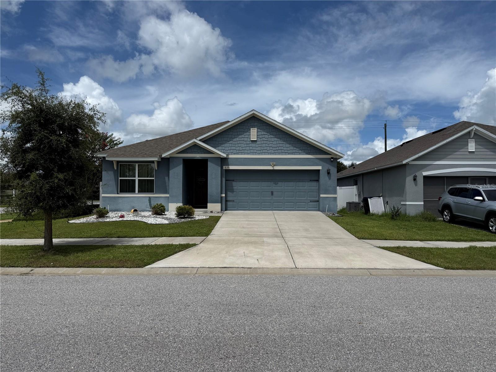 635 Autumn Stream Dr Property Photo 1