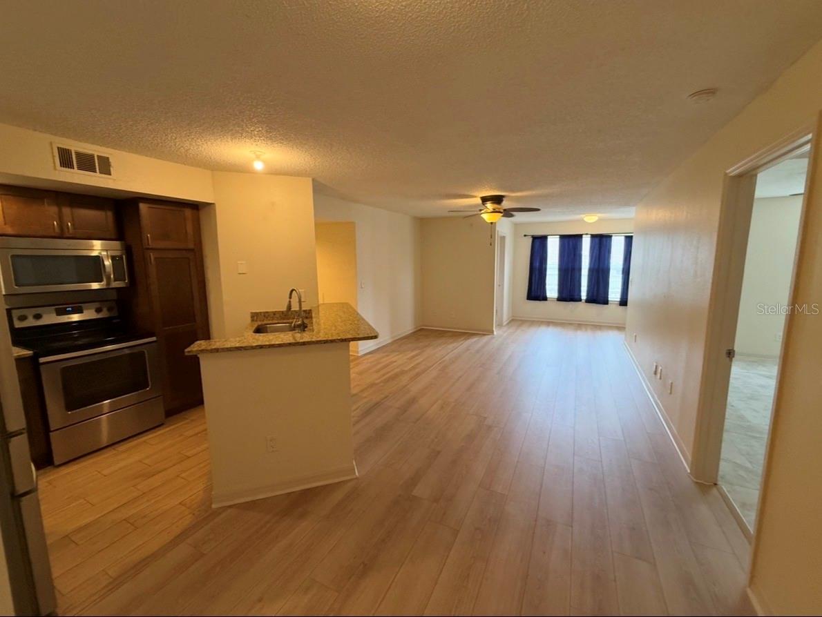 4512 Commander Dr #1712 Property Photo 10