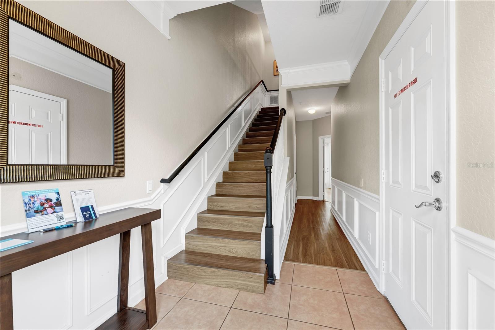 5064 Tideview Cir #82 Property Photo 2