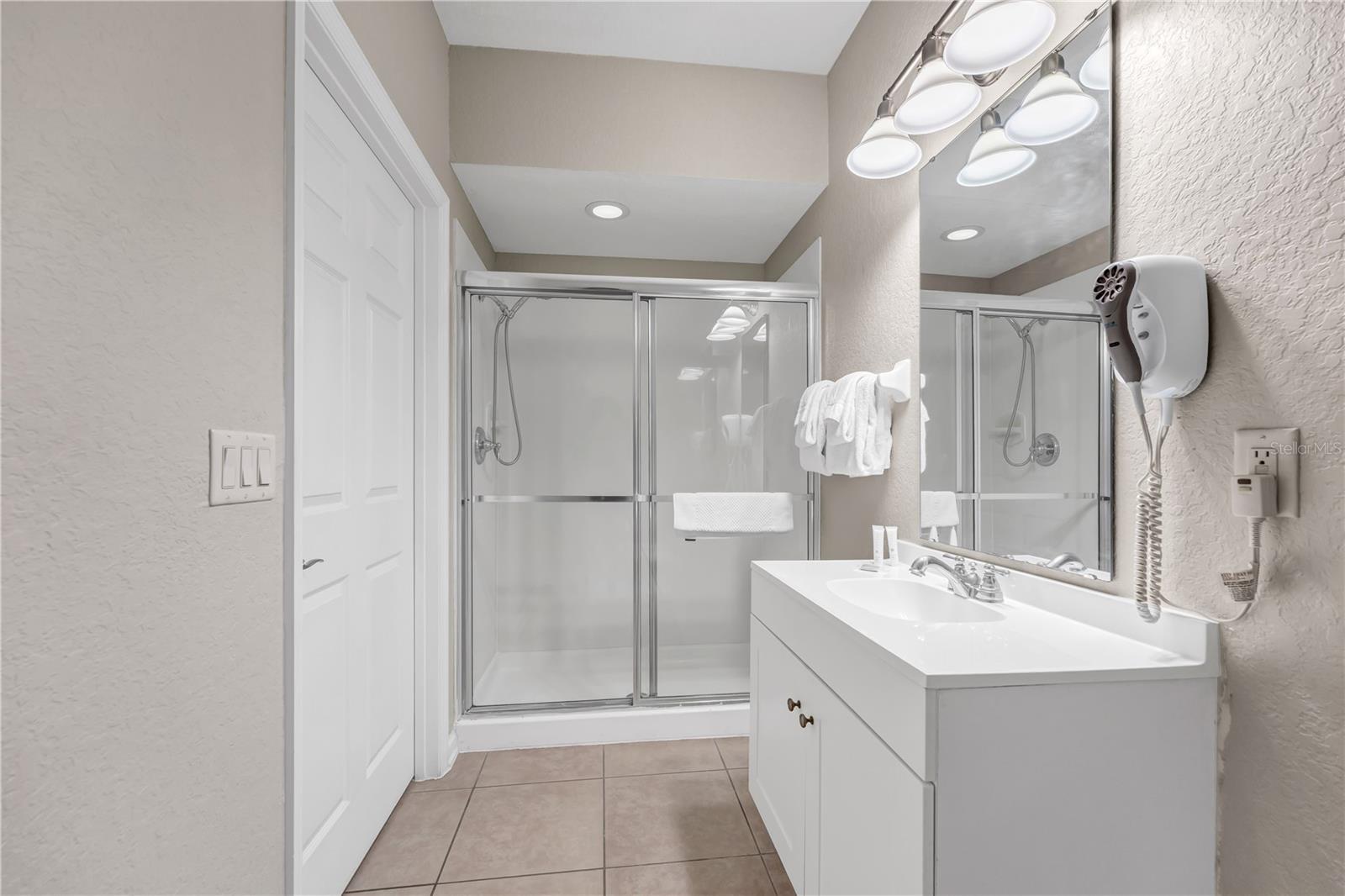 5064 Tideview Cir #82 Property Photo 17