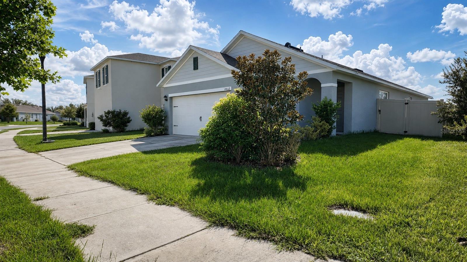 1032 Andean Ln Property Photo 3