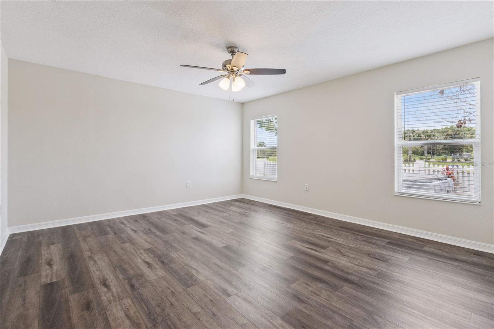 4602 Harvest Row Ln Property Photo 10