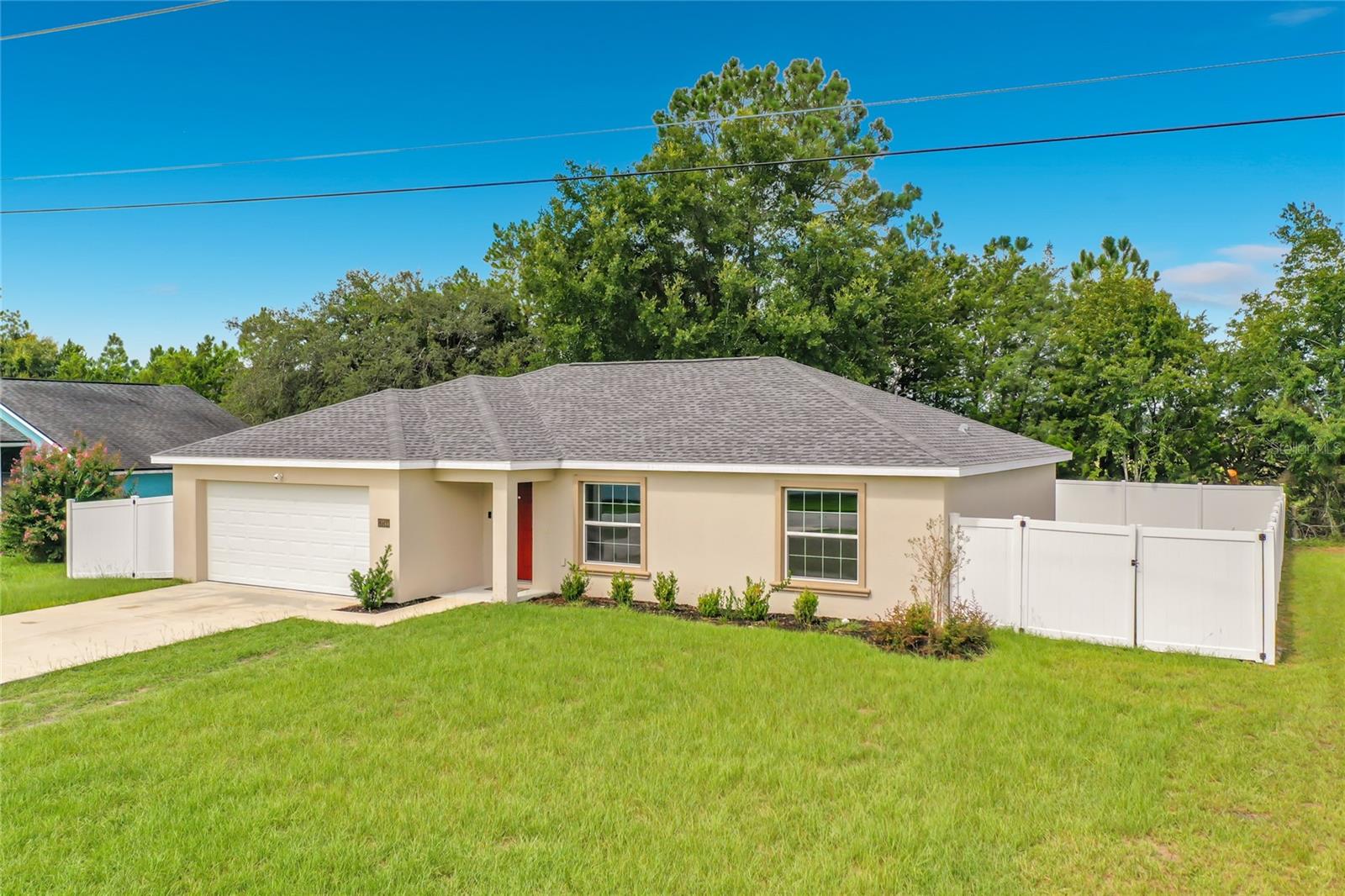 13244 49th Property Photo 2