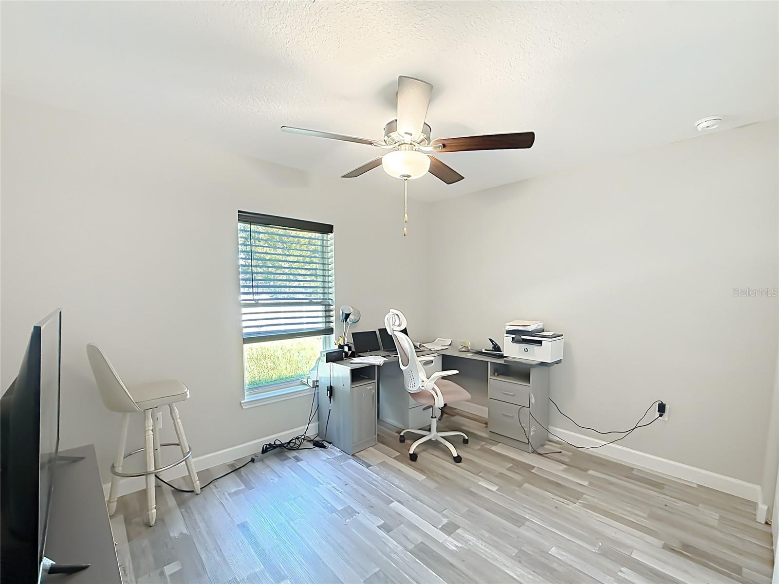 13244 49th Property Photo 17