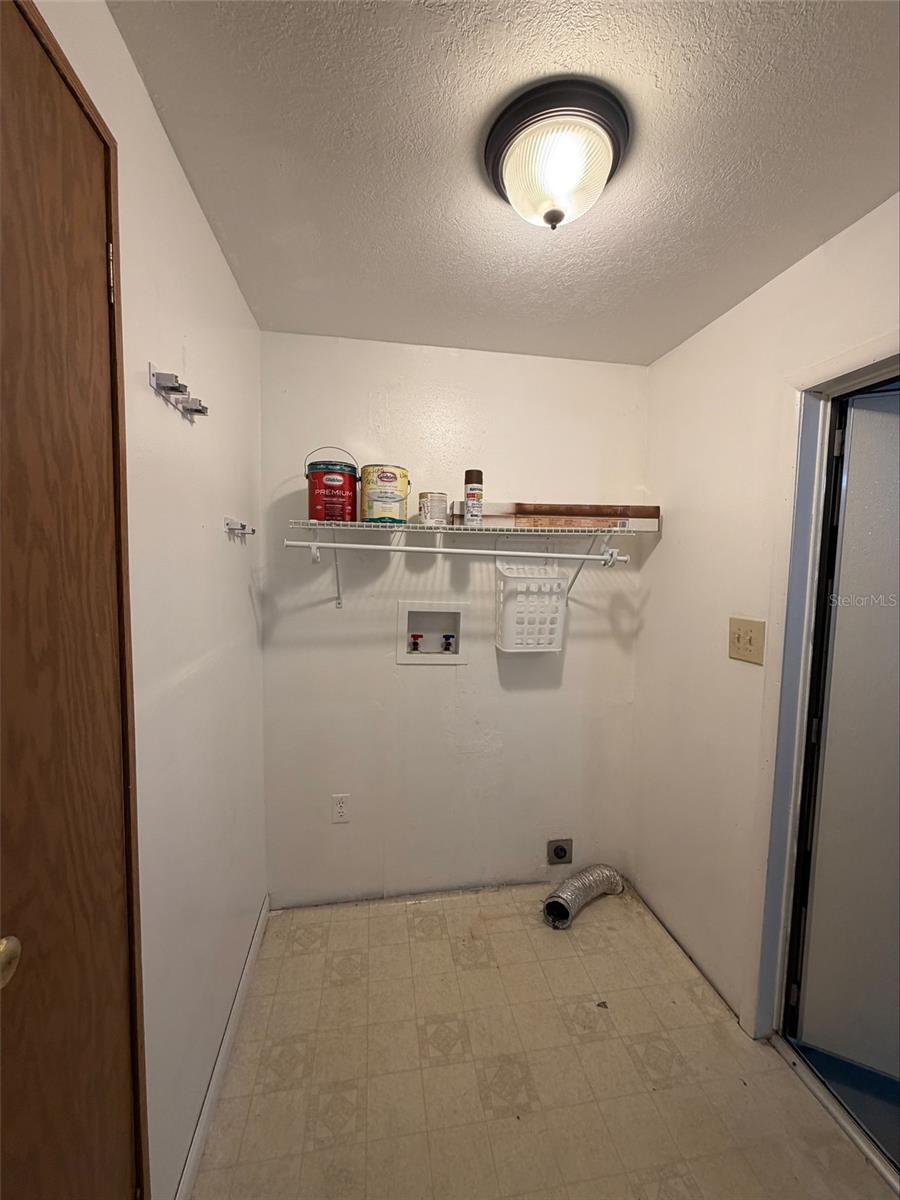 2557 Lakota Ln Property Photo 8