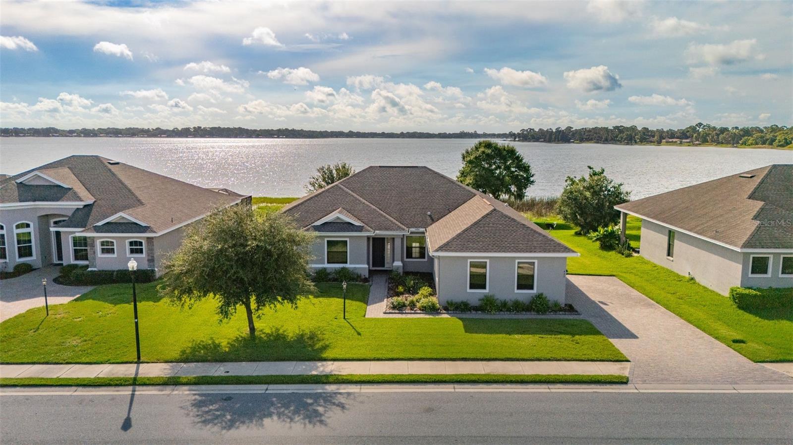 473 Lake View Way Property Photo 1
