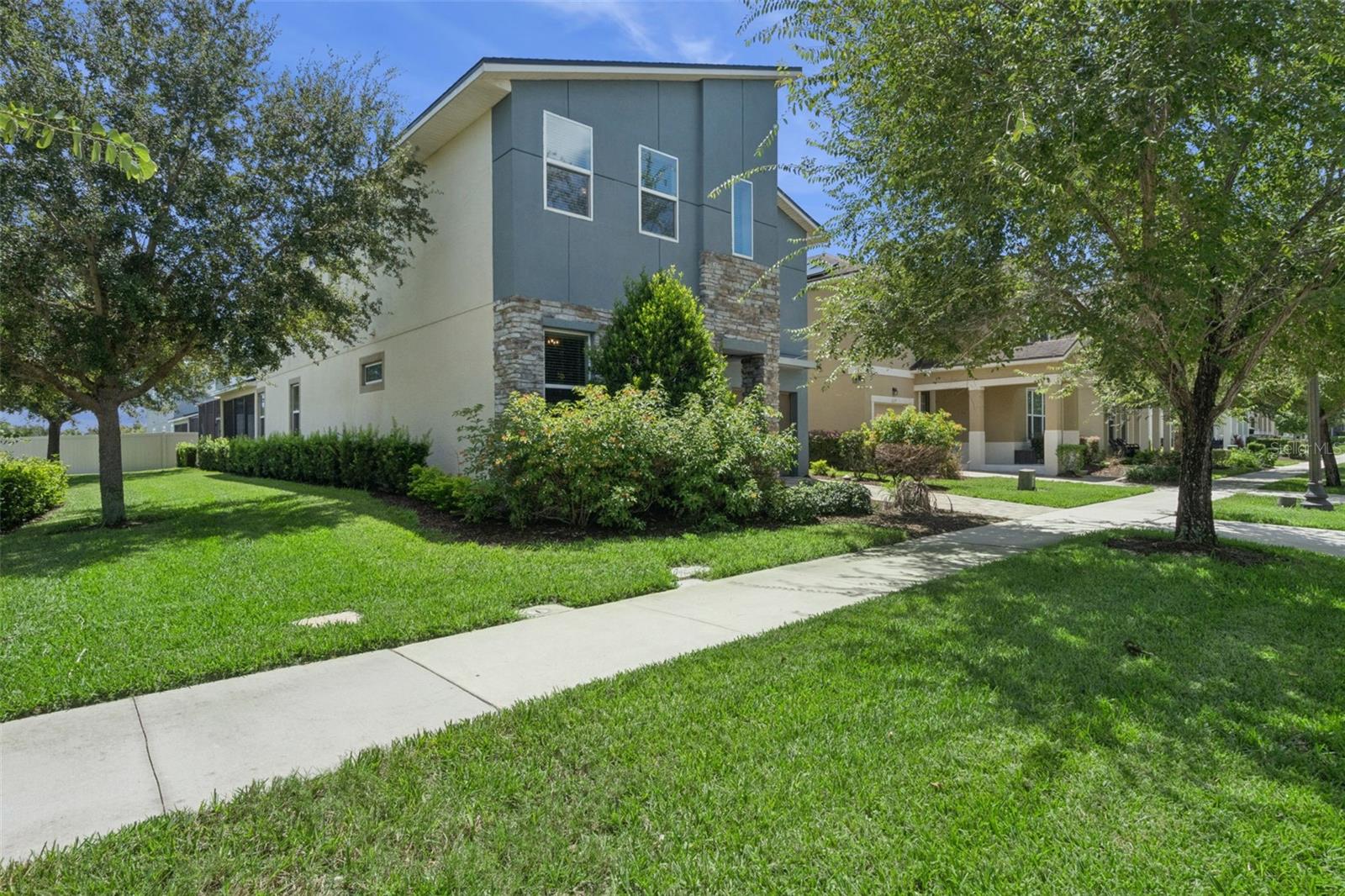 1633 Nassau Point Trl Property Photo 2