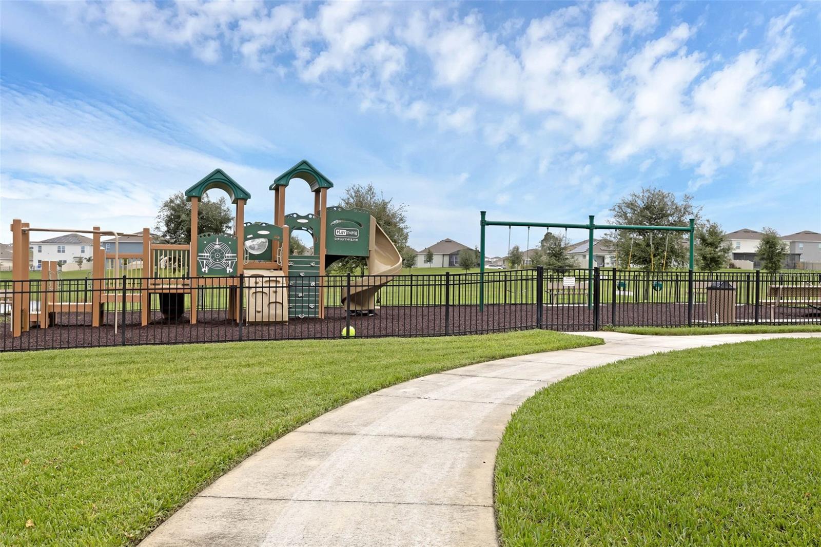 1633 Nassau Point Trl Property Photo 39