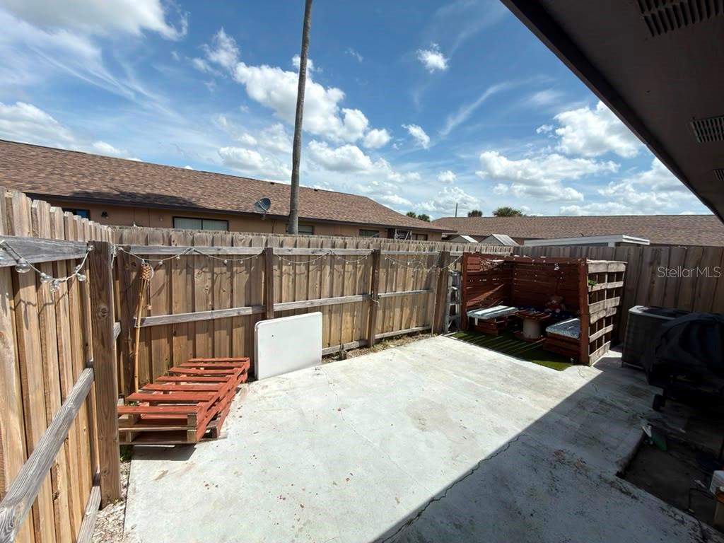 2207 Caribbean Dr Property Photo 17