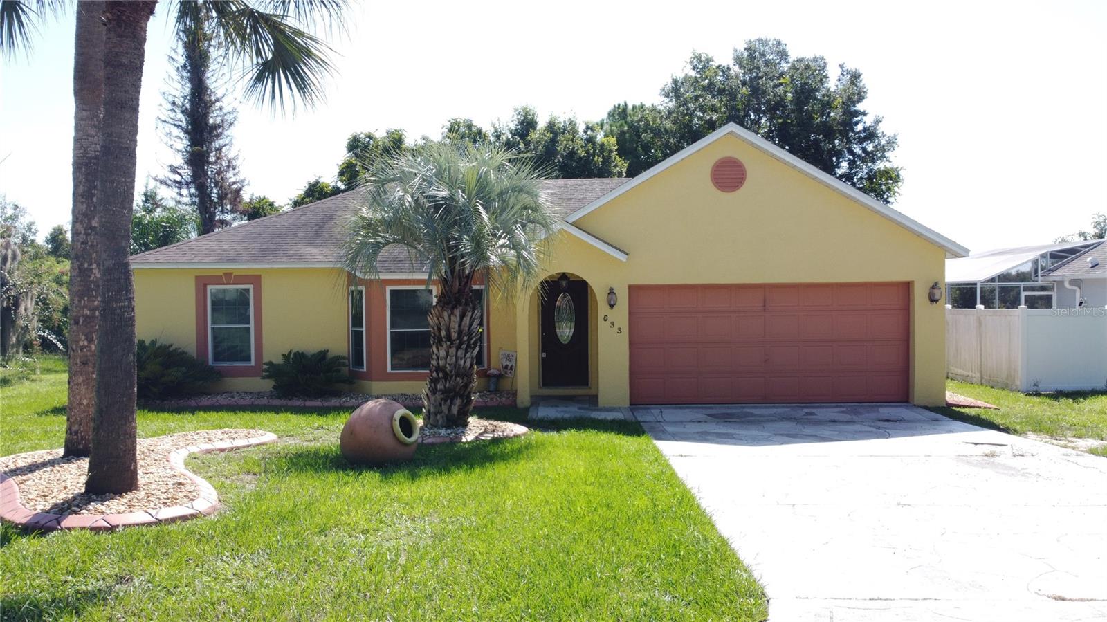 533 Bent Oak Loop Property Photo 1