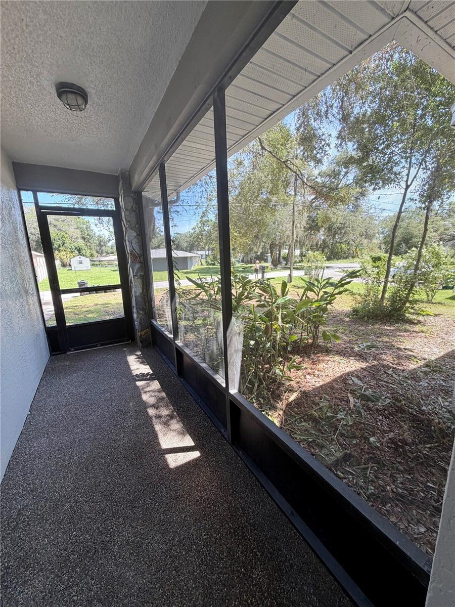 115 Daffodill St Property Photo 3