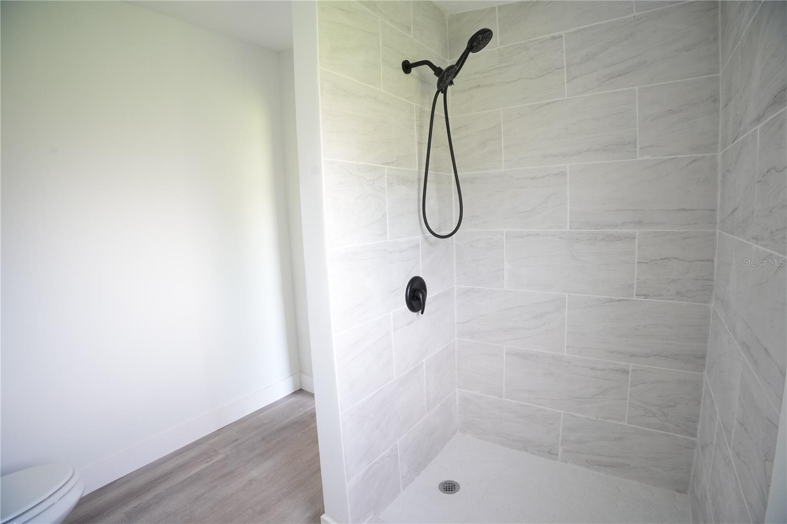 1124 Dara Cay Dr Property Photo 18